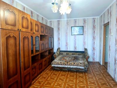 квартира за адресою Квітневий пров., 8