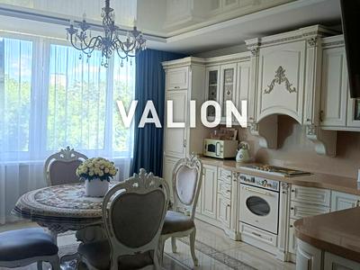 квартира за адресою Миколи Амосова вул., 4