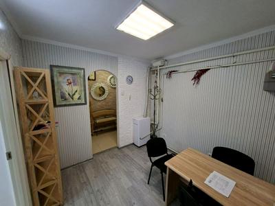 комерційна за адресою Зелена вул., 32