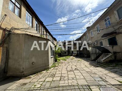 квартира за адресою Утьосова вул., 6