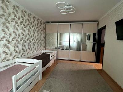 квартира за адресою Червоної Калини просп. (Володимира Маяковського), 40