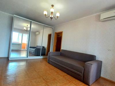 квартира за адресою Прирічна вул., 37