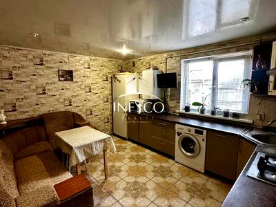 будинок за адресою Шкільна, 72