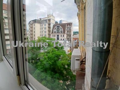 квартира за адресою Тарасівська вул., 23/25