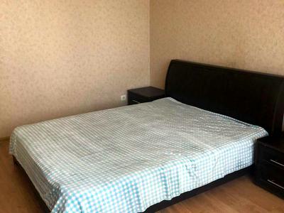 квартира за адресою Анни Ахматової вул., 50