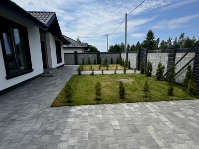 будинок за адресою Успішна