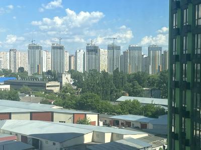 квартира за адресою Причальна вул., 8