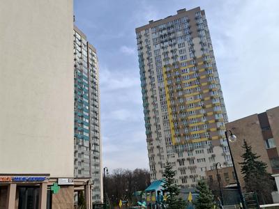 квартира за адресою Академіка Заболотного вул., 15-В