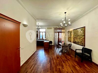 квартира за адресою Предславинська вул., 30