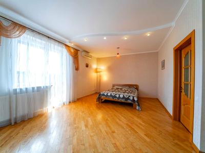 квартира за адресою Олександра Кониського вул., 28А-30А