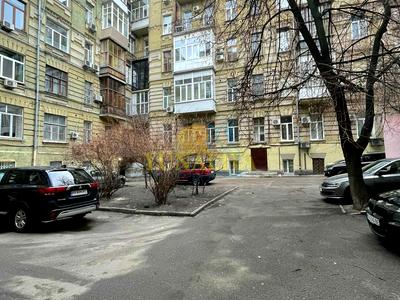 квартира по адресу Киев, Богдана Хмельницкого ул., 10