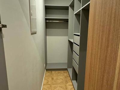 квартира за адресою Домбровського вул., 75