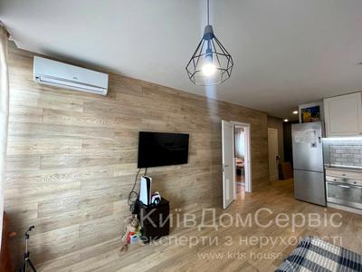 квартира за адресою В'ячеслава Чорновола вул., 9