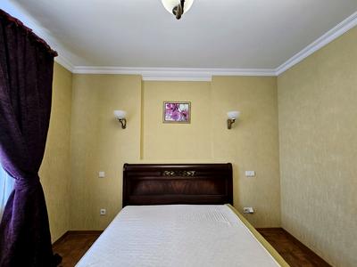 квартира за адресою Верховинна вул., 35