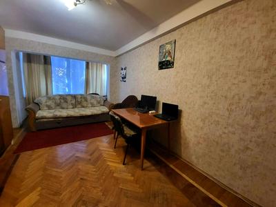 квартира за адресою Євгена Коновальця вул. (Щорса), 37