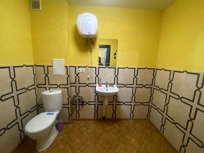 комерційна за адресою Волошкова вул., 30