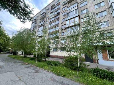 квартира за адресою Лаврська вул. (Січневого Повстання), 4