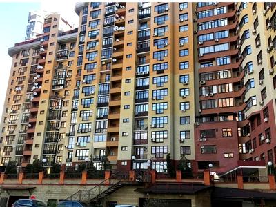 квартира за адресою Євгена Коновальця вул. (Щорса), 32-Б