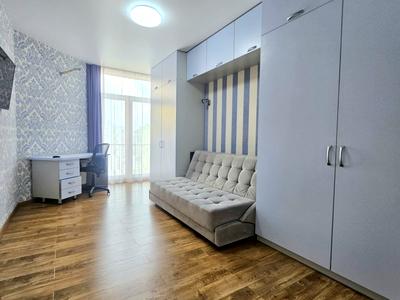 квартира за адресою Регенераторна вул., 4 к10
