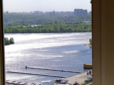 квартира за адресою Дніпровська набережна вул., 19