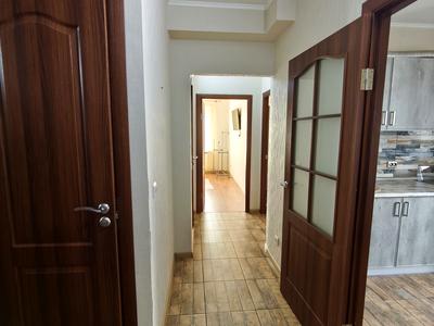 квартира за адресою Софії Русової вул., 5-Б
