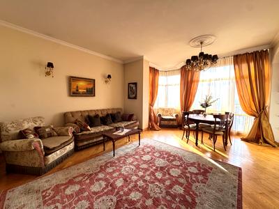 квартира за адресою Кловський узвіз, 5
