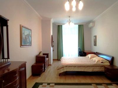 квартира за адресою Кловський узвіз, 5