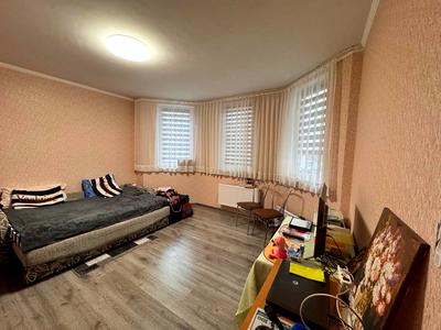 квартира за адресою Юлії Здановської вул. (Ломоносова), 34-Б