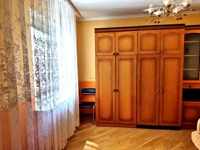 квартира по адресу Ревуцкого ул., 44-Б