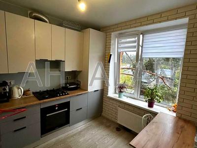 квартира за адресою Радистів вул., 30