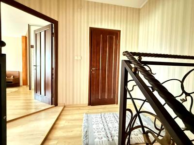 квартира за адресою Вишнева вул., 5
