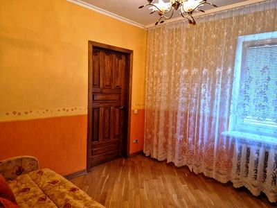 квартира за адресою Ревуцького вул., 44-Б