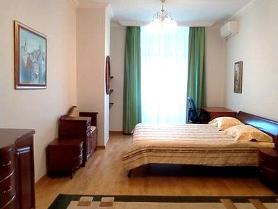 квартира по адресу Кловский спуск, 5