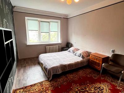 кімната за адресою Ореста Левицького вул. (Академіка Курчатова), 25/37