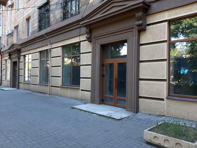 комерційна за адресою Соборний просп. (Леніна), 151