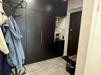 квартира за адресою Академіка Писаржевського вул., 8