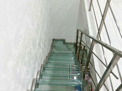 квартира за адресою Білогірська вул., 18в
