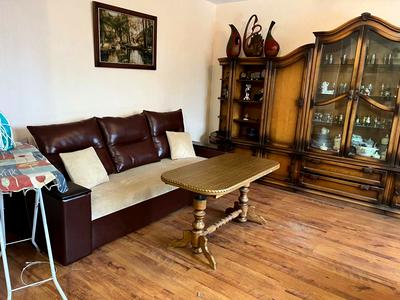 квартира за адресою Автозаводська вул., 7б