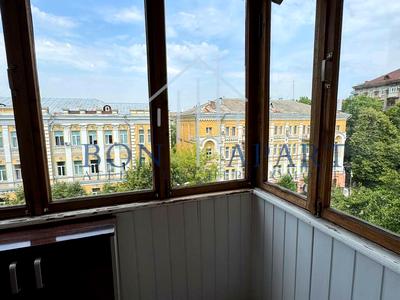 квартира за адресою Тарасівська вул., 3