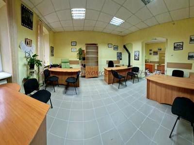 коммерческая по адресу Корятовича пл., 15
