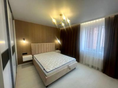 квартира за адресою Євгена Чикаленка вул. (Аржанова), 1