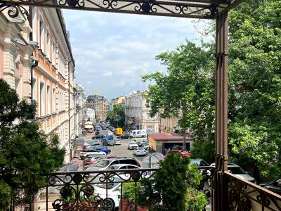 комерційна за адресою Ігорівська вул., 1/8