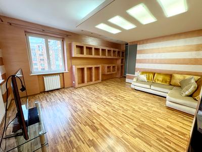 квартира по адресу Владимира Ивасюка просп. (Героїв Сталінграду), 4