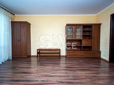 квартира по адресу Дарницкий бульв., 8