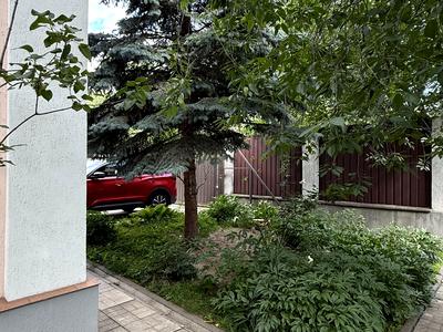 будинок за адресою Степана Чобану вул. (Василя Алексухіна), 11