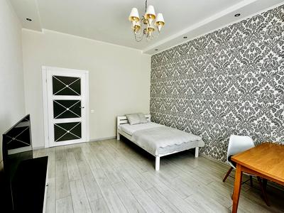 квартира за адресою Гната Хоткевича вул. (Червоногвардійська), 8