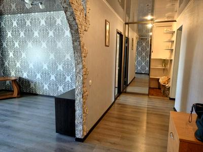 квартира по адресу Нижнеднепровская ул., 4