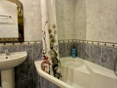 квартира за адресою Академіка Глушкова просп., 32