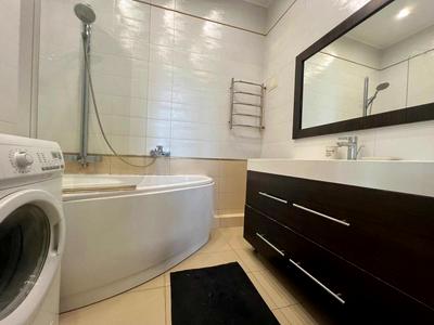 квартира за адресою Кудрявський узвіз, 3-Б