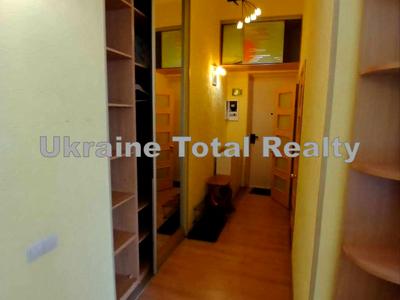 квартира за адресою Тарасівська вул., 23/25